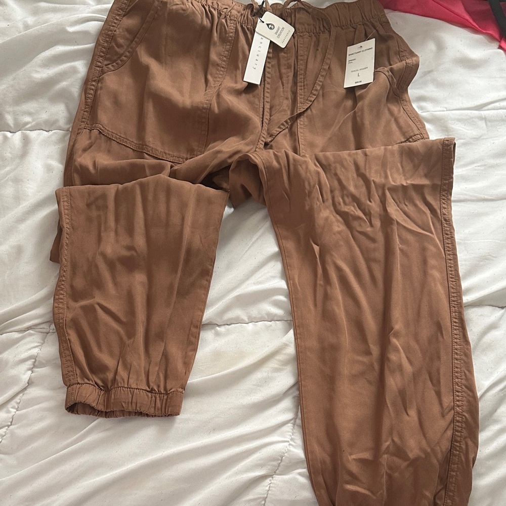 Sanctuary women's  Elastic Waist Joggers in Brown